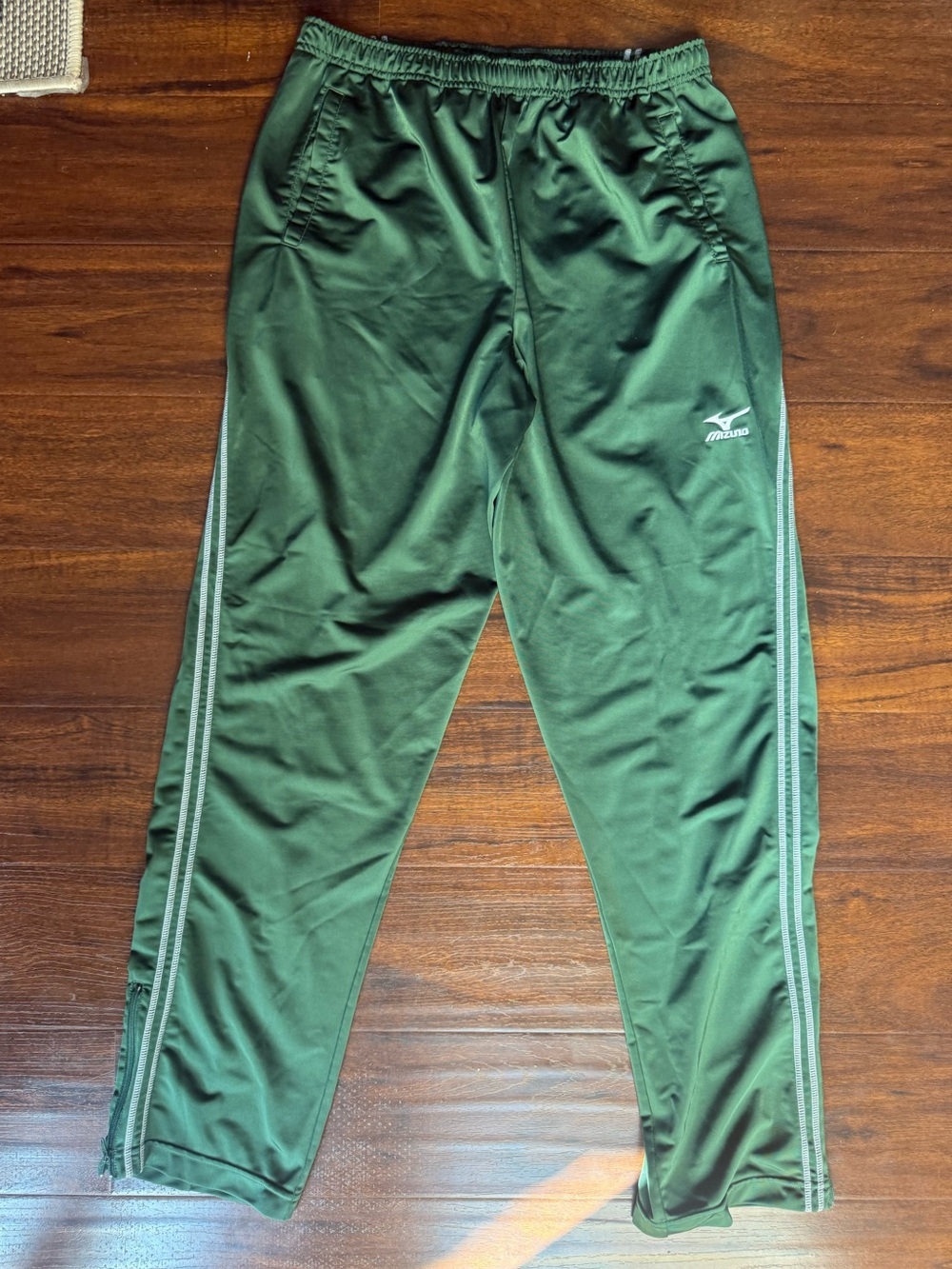 Women’s Mizuno Green Soccer Pants size large
